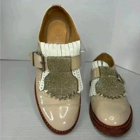 The Office of Angela Scott Mr. Oliver Beige White  Oxford Size 35.5/ 5.5 Women’s - Picture 4 of 12